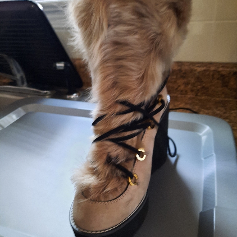 Stuart Weitzman fur brown suede boots size 10